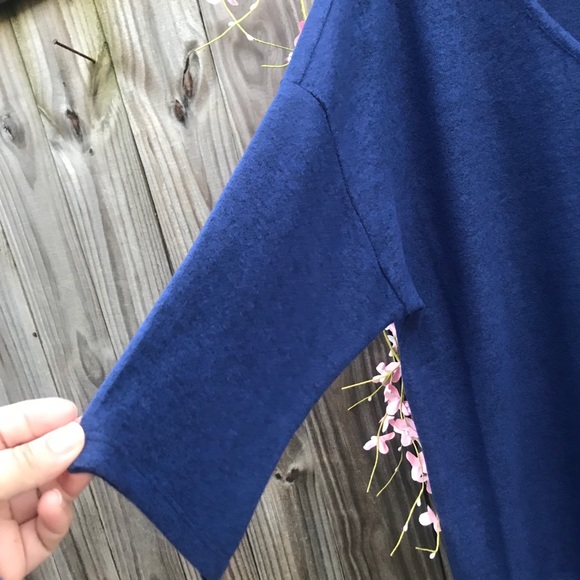 Womens Torrid Navy Hacci Sweater Blouse Size 3X - Picture 4 of 11